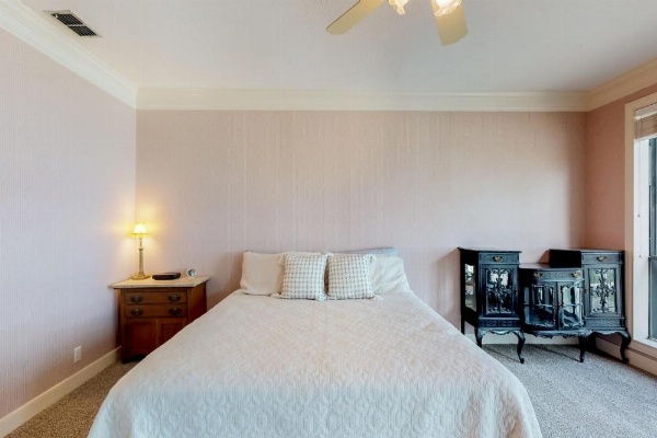 Maverick Mountaintop Retreat image 17