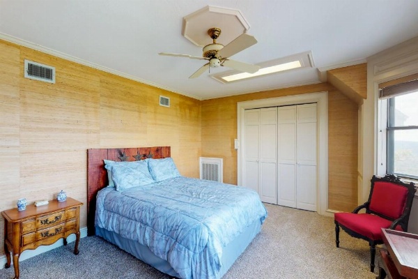 Maverick Mountaintop Retreat image 23