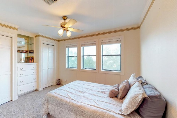 Maverick Mountaintop Retreat image 26